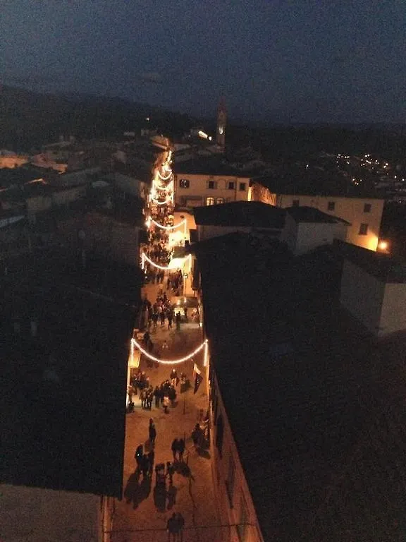 Ferienwohnung La Finestra Sul Borgo Dimora Storica Laterina Apartment